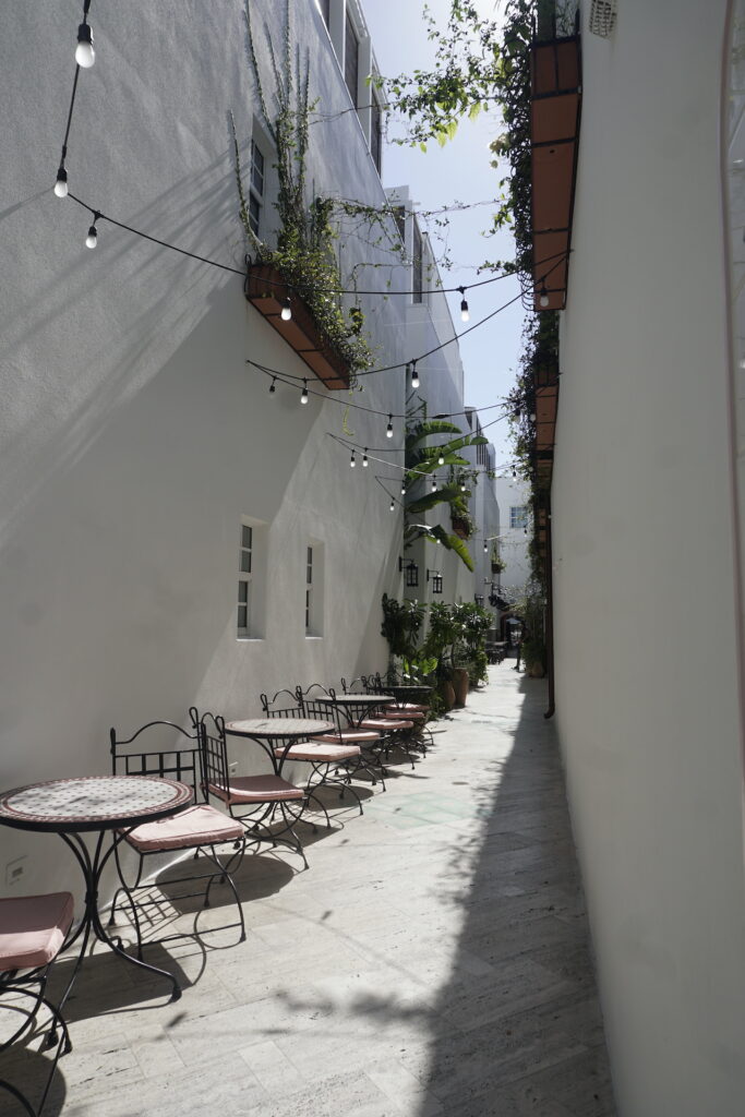espanola way miami beach