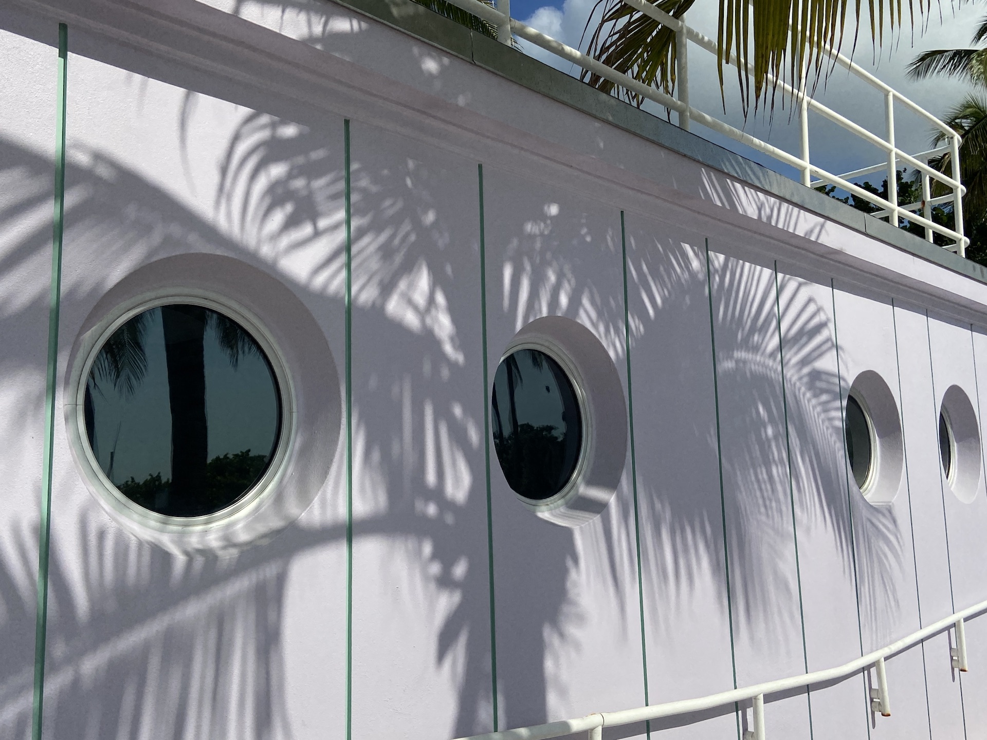 Ventanas Miami Beach